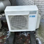 Daikin multi split airco buitenunit bij woning